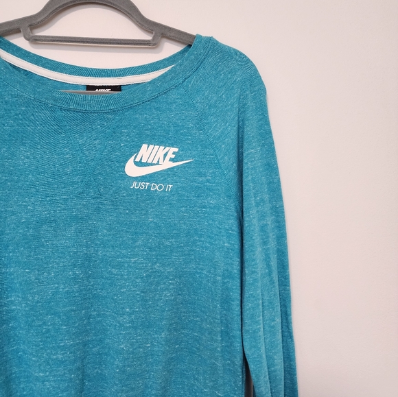 Nike Turquoise Light Weight Sweatshirt - Picture 2 of 5